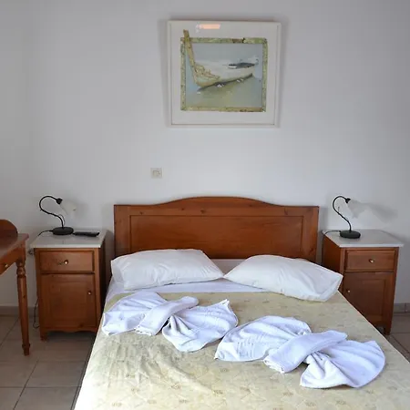 Ioanna Tinos Apartman *