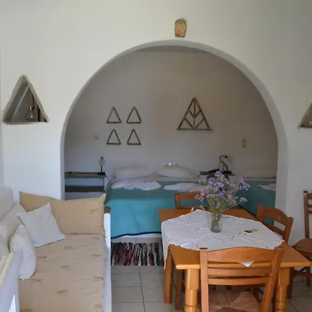 Ioanna Tinos Apartman *