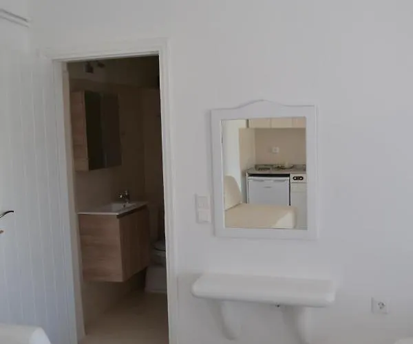 Ioanna Tinos 아파트