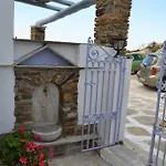 Ioanna Tinos Apartamento Kionia