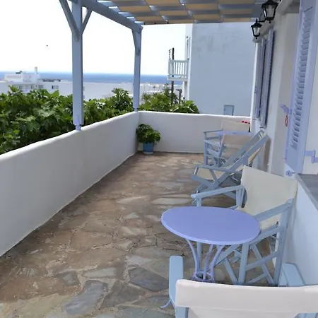 Ioanna Tinos Apartman *