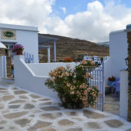 Ioanna Tinos Apartman