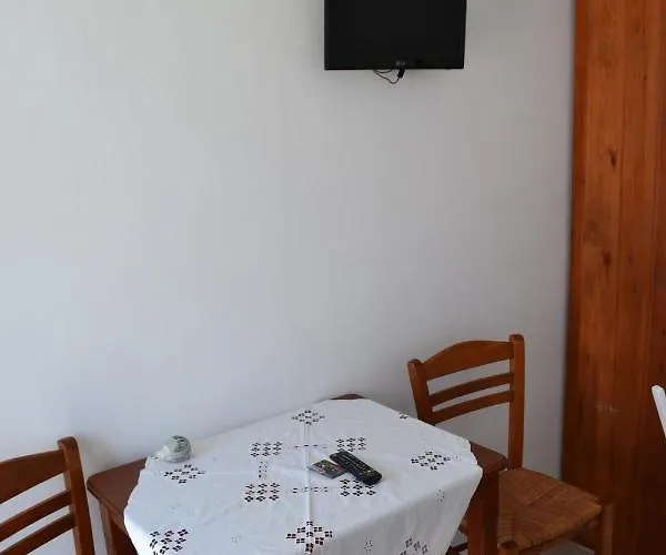 Ioanna Tinos Apartamento Kionia